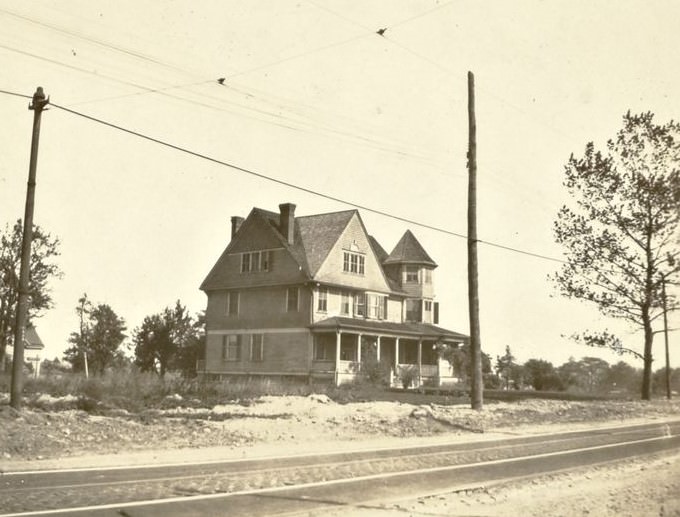 Metropolitan Avenue - 71st Avenue, 1923