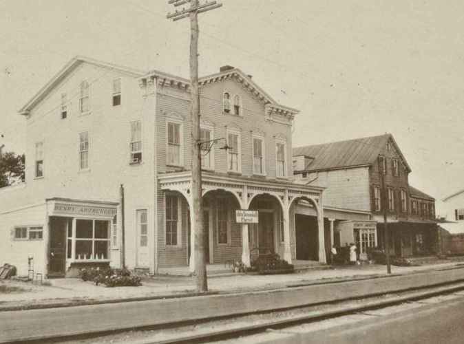 Metropolitan Avenue - 66th Lane, 1922