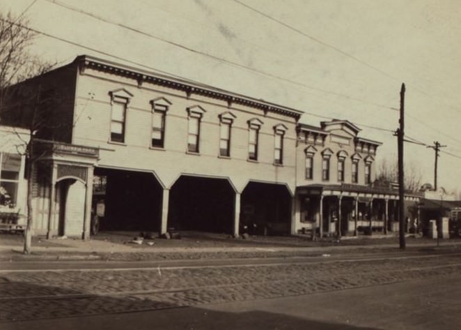 Metropolitan Avenue - Dry Harbor Road, 1922