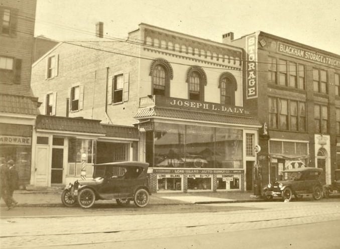 Northern Boulevard - Kings Road, 1922