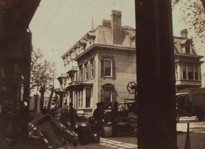 Jamaica Avenue - Parsons Boulevard, 1930s