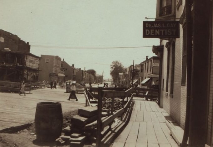 Roosevelt Avenue - Main Street, 1924
