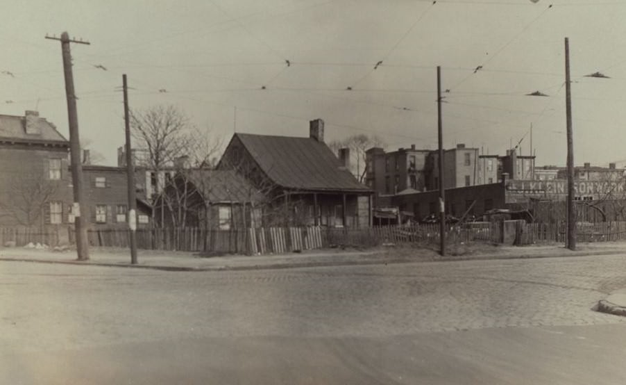 Broadway - Vernon Boulevard, 1930s