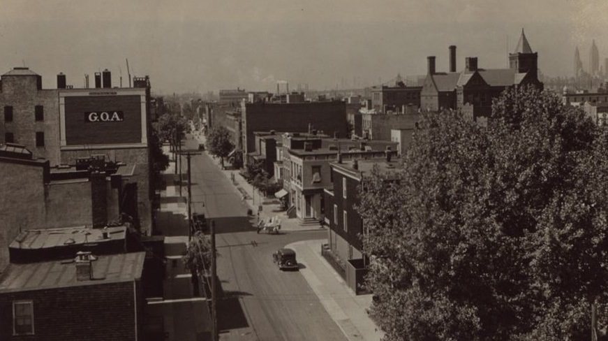 Hoyt Avenue 1930S