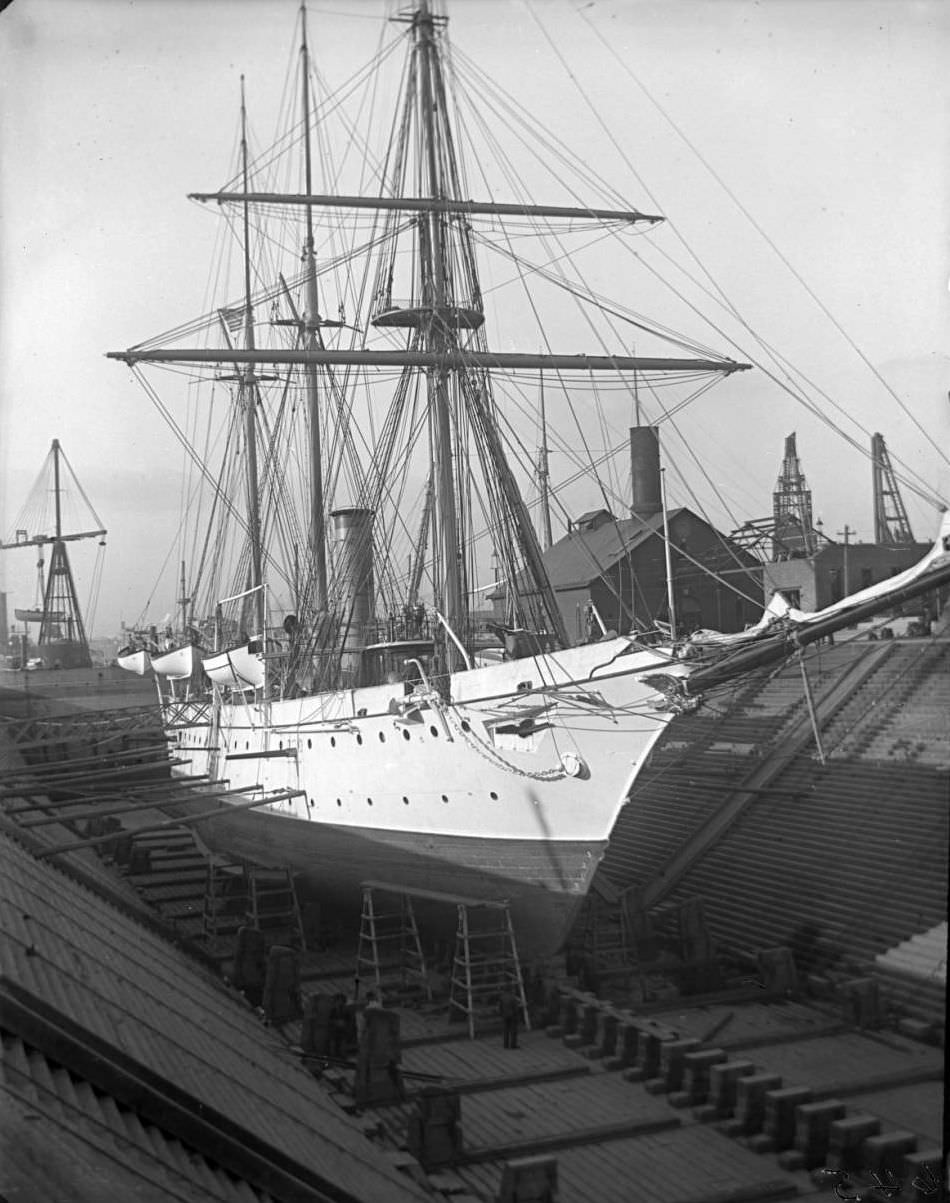 The Uss Annapolis, Brooklyn Navy Yard, New York City, 1900S.