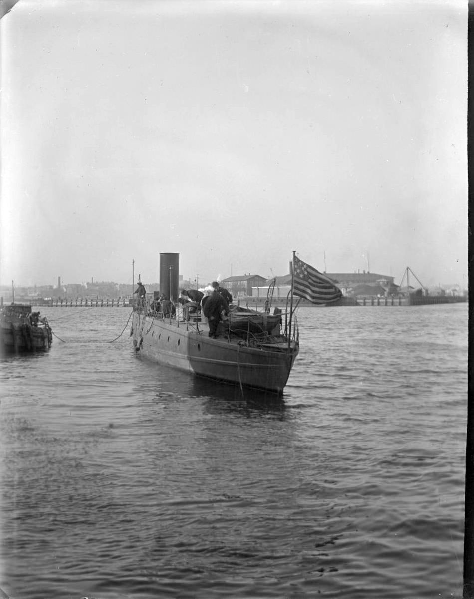 The Uss Stiletto, Brooklyn Navy Yard, New York City, 1900S.
