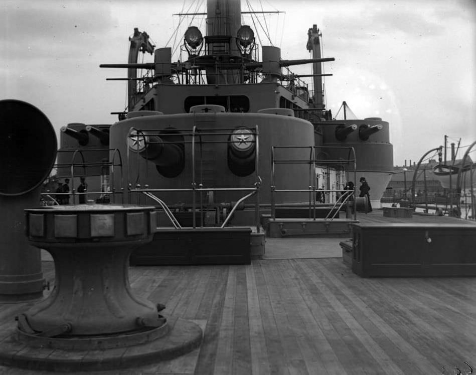 Deck Of The Uss Iowa, Brooklyn Navy Yard, New York City, 1900S.