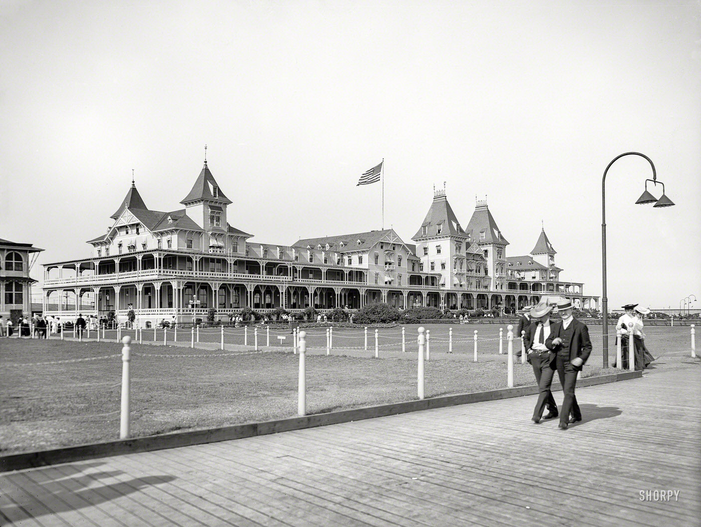 Brighton Beach Hotel And Boardwalk, Circa 1903.