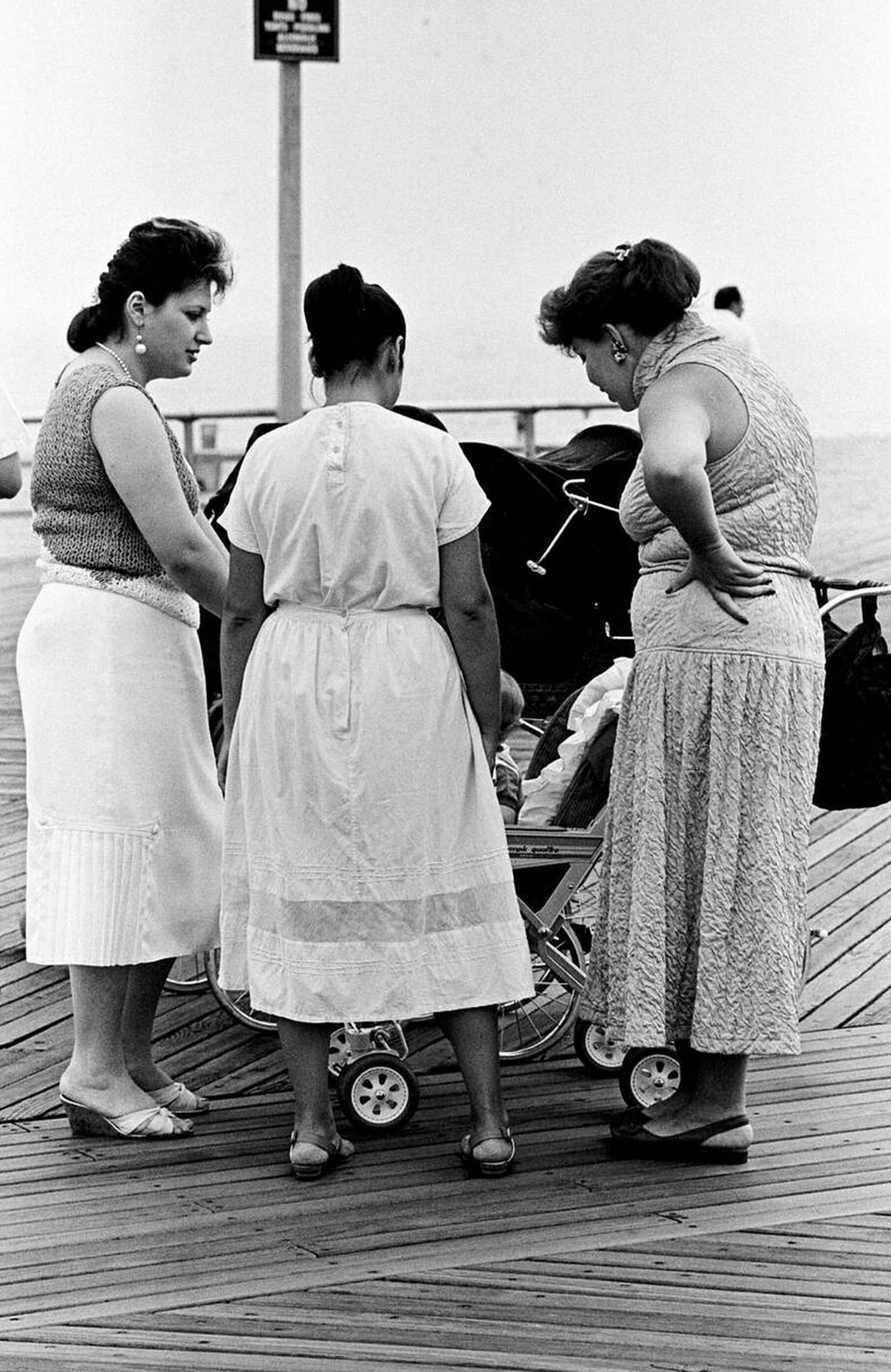 Center Of Attention, Brighton Beach, 1987.