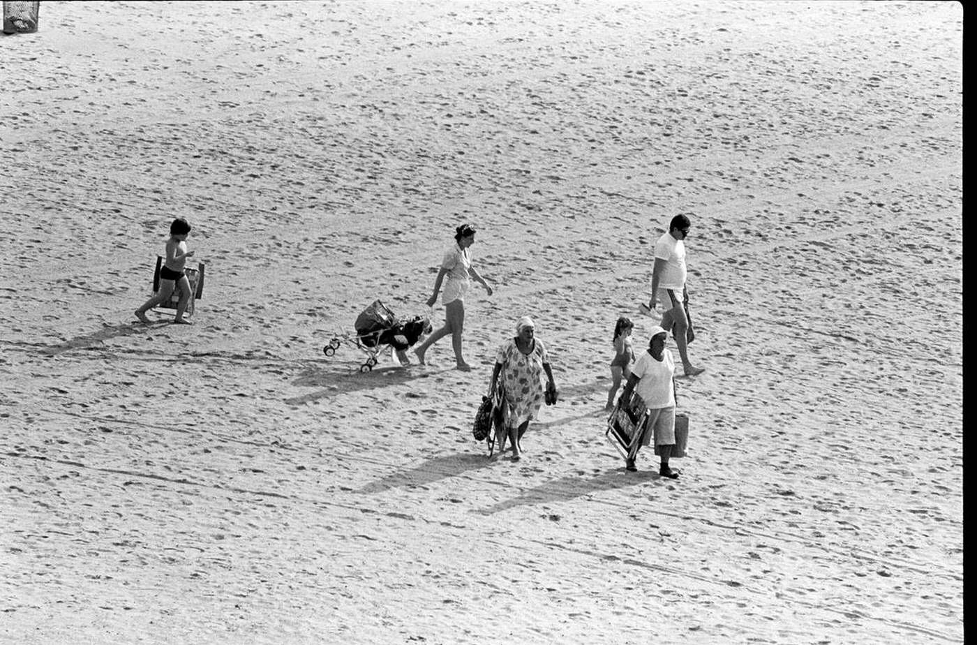 Going Home, Brighton Beach, 1987.