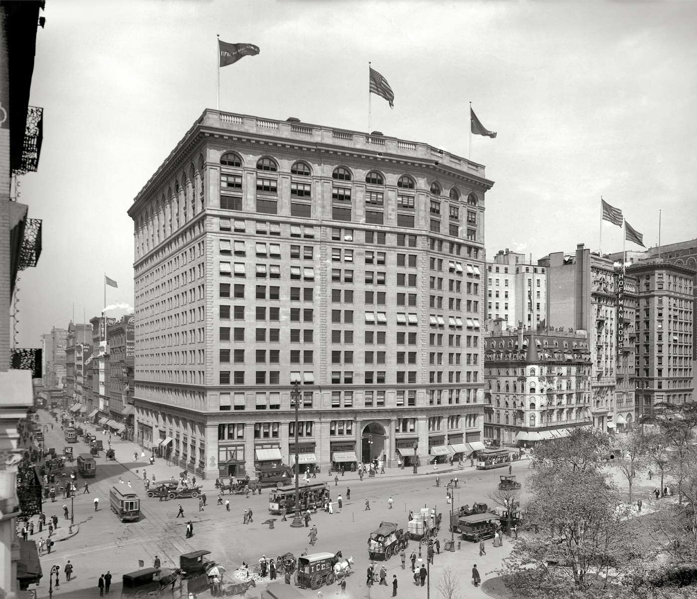 Fifth Avenue Building At Broadway On Madison Square, 1910.