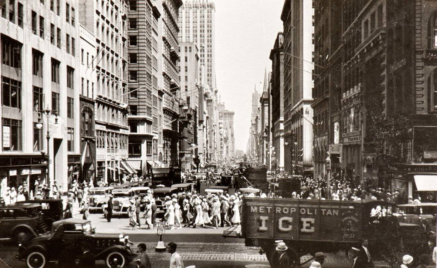 Broadway, 1933.