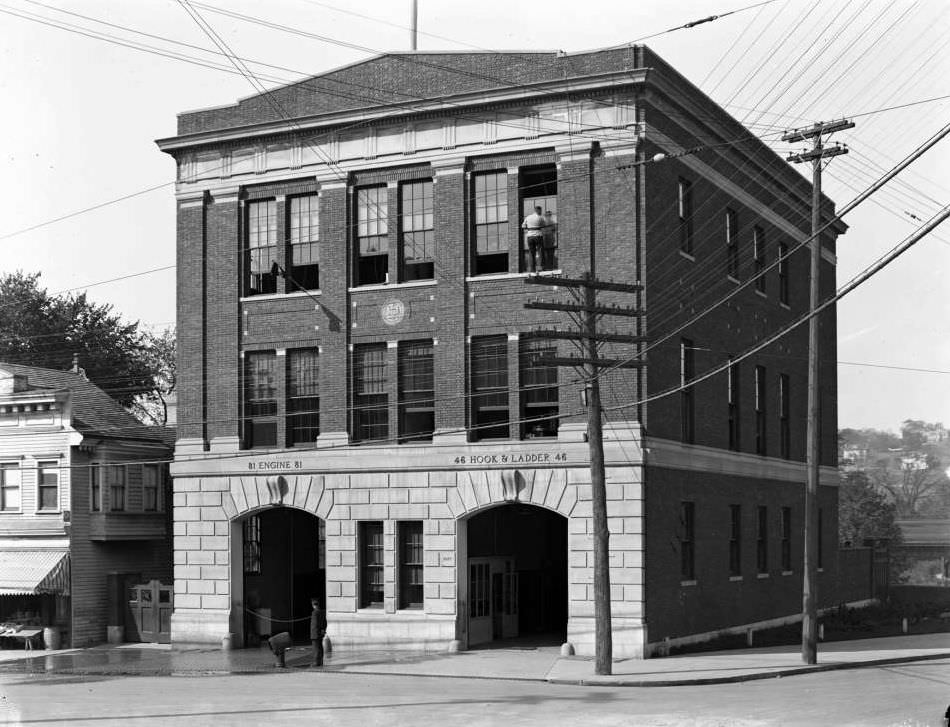 Fdny Firehouse, Engine 81, Ladder 46, Kingsbridge, Bronx, 1917.