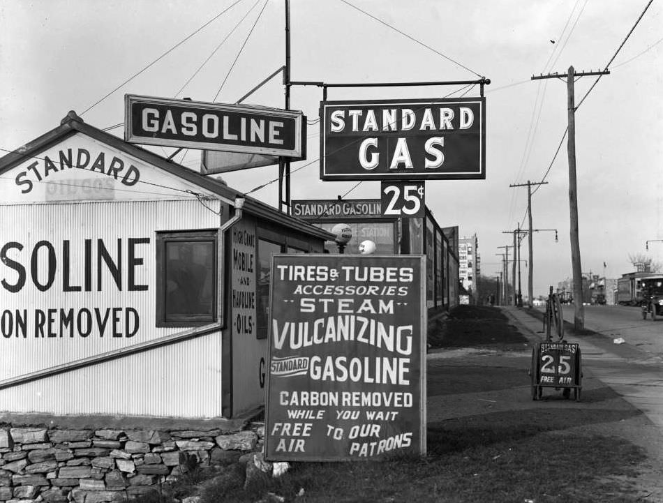 Standard Gas Sign, 4589 Broadway, Bronx, 1917.