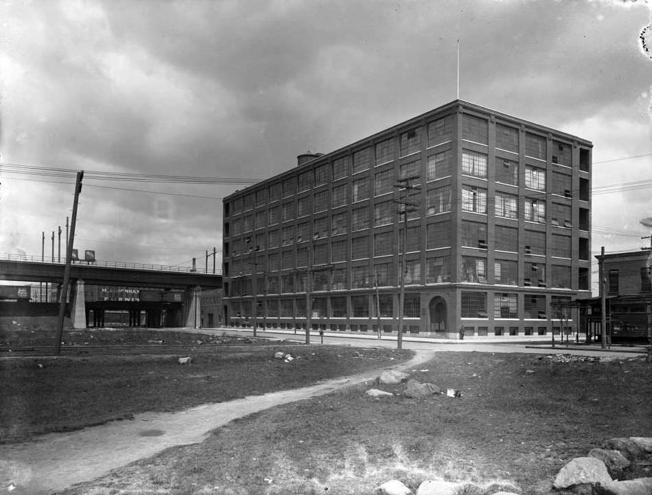 The Philips Jones Company Shirt Factory, Walnut Ave. And E. 135 St., Bronx, 1917.