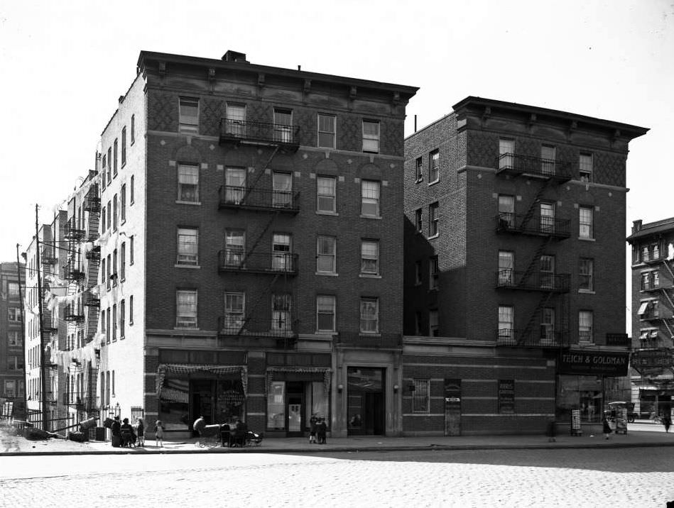 939 Intervale Avenue, On The Southwest Corner Of 163Rd Street, Bronx, 1918.