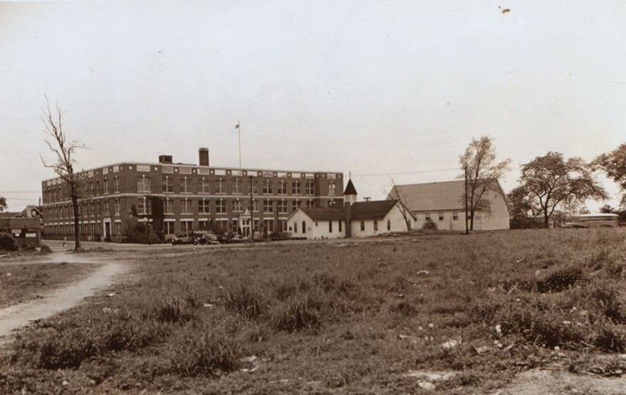 Forth Sohuyer Presbyterian Community Church, Dewey Avenue And Edison Avenue, Bronx, 1938.