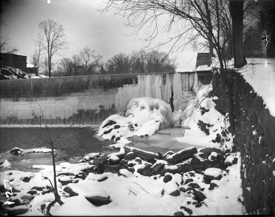 Frozen Falls In Bronx Park, Bronx, 1903.