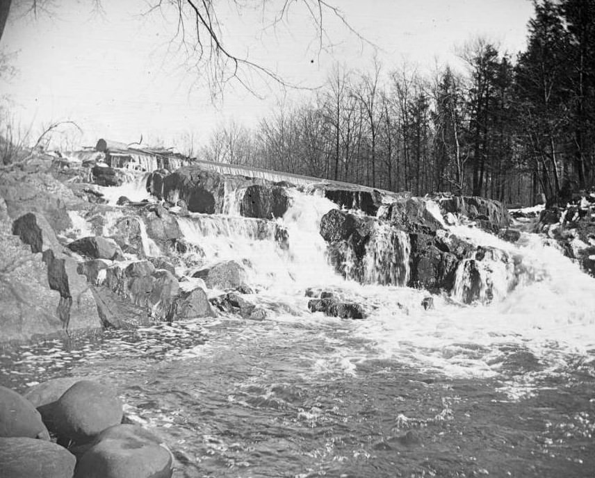 River Falls, Bronx Park, Bronx, 1890S.