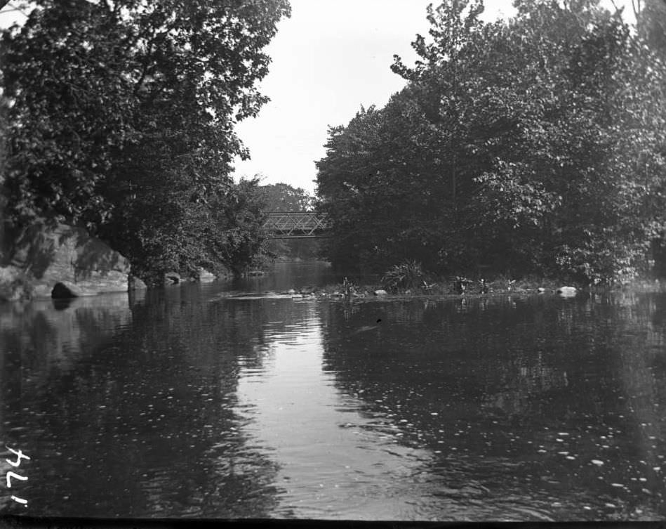 Steel Bridge, Bronx Park, Bronx, 1890S.