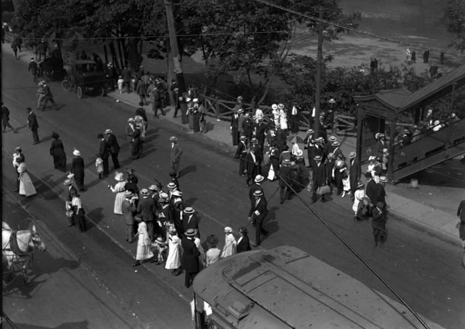 High Angle Shot Of Van Cortlandt Park Crowds At 242Nd Street Subway Station, Bronx, 1914.
