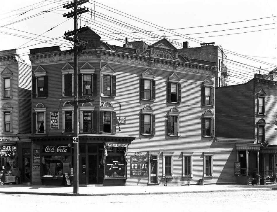 1300 Intervale Avenue, Southeast Corner Of Intervale And Freeman Street, Bronx, 1915.