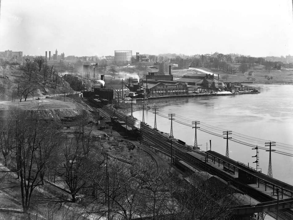 Isaac G. Johnson &Amp;Amp; Co. Foundry, Spuyten Duyvil, Viewed From The Bronx Side, 1918.