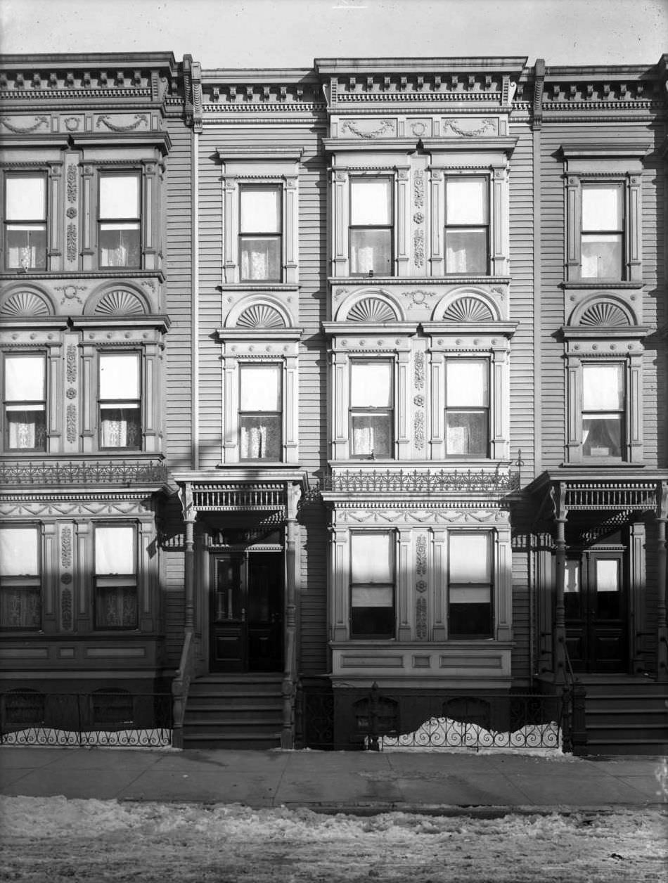 894 Cauldwell Avenue, Bronx, 1916.