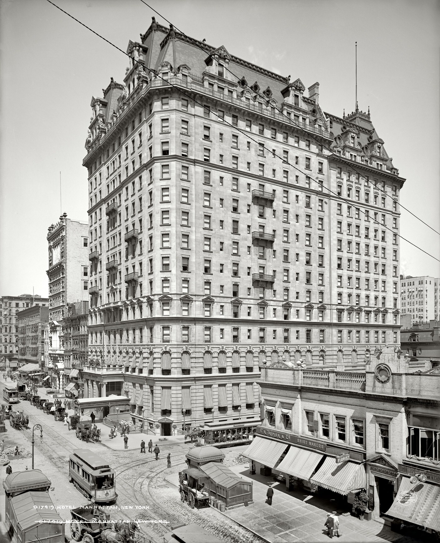 Hotel Manhattan, 42Nd Street, New York, Circa 1904.