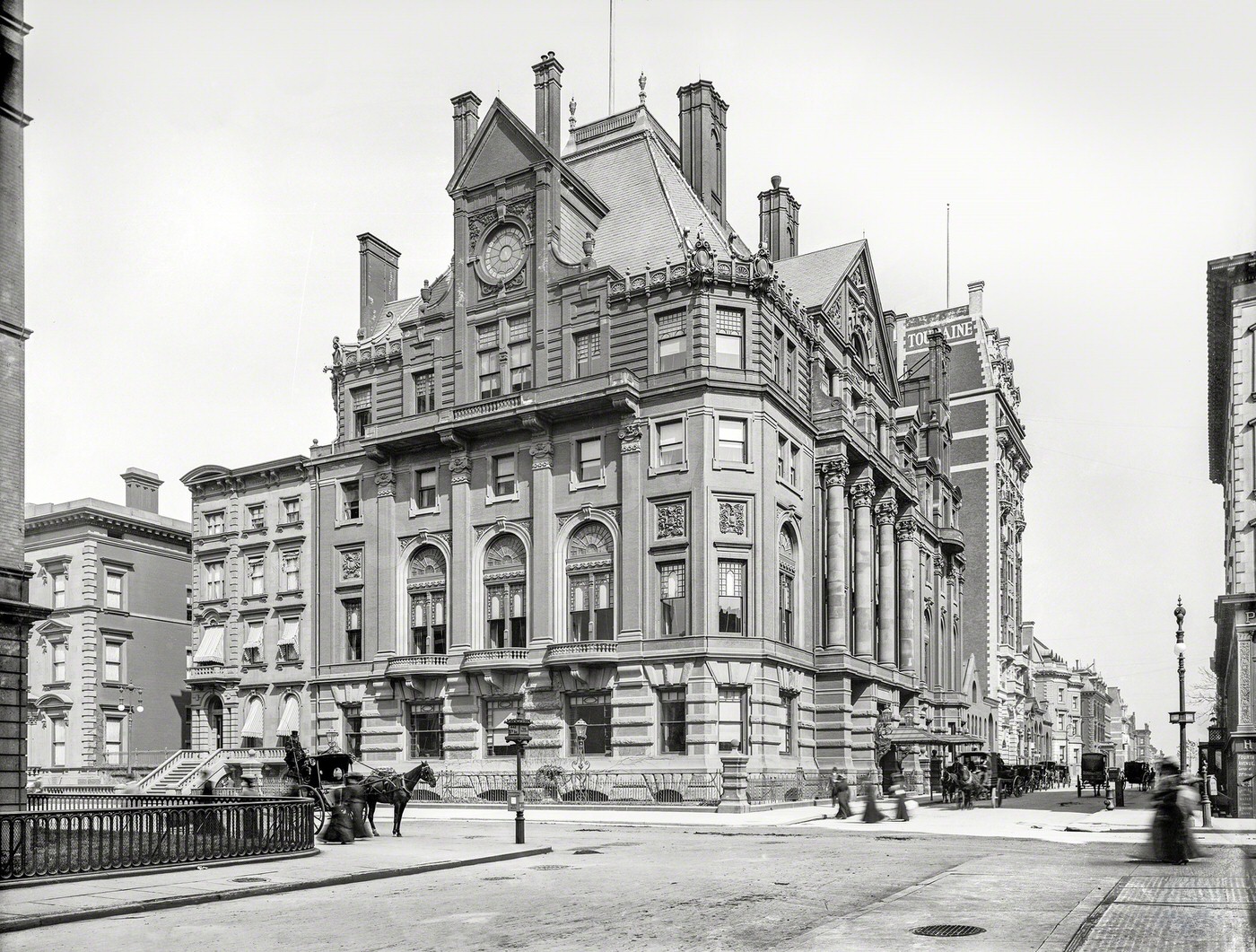Union League Club, Fifth Avenue And West 39Th Street, New York, Circa 1906.