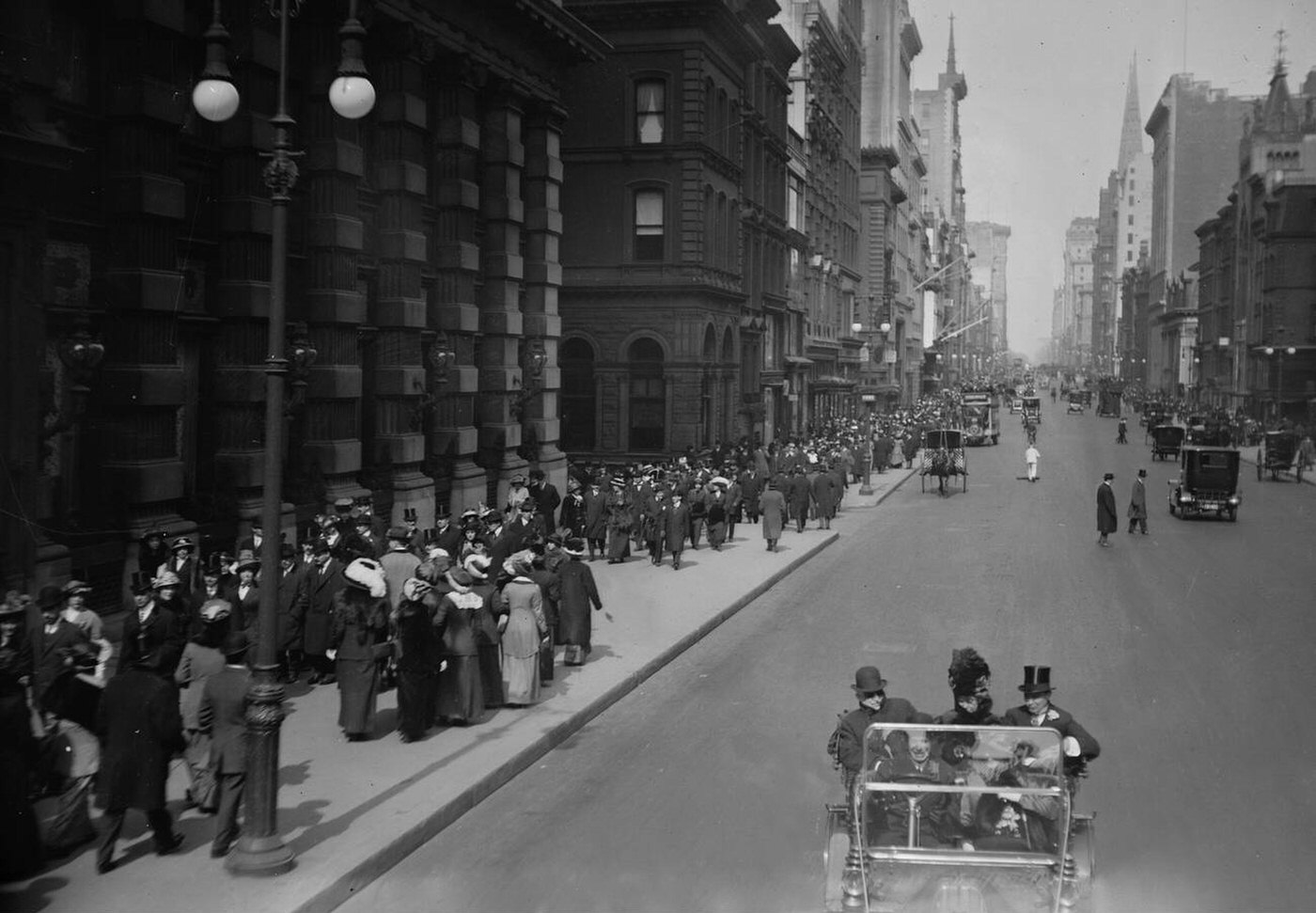 Street Scene On Fifth Avenue, New York City On Easter Day, March 23, 1913.