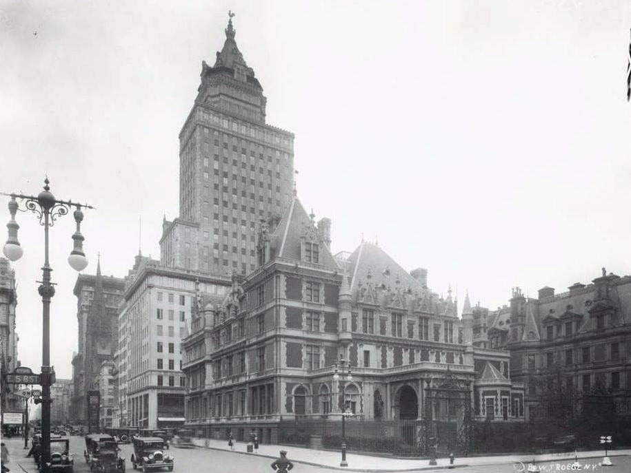 West Side Of Fifth Avenue Looking South From 58Th Street With The Vanderbilt Residence, Hecksher Building, And Traffic Tower, 1920S.