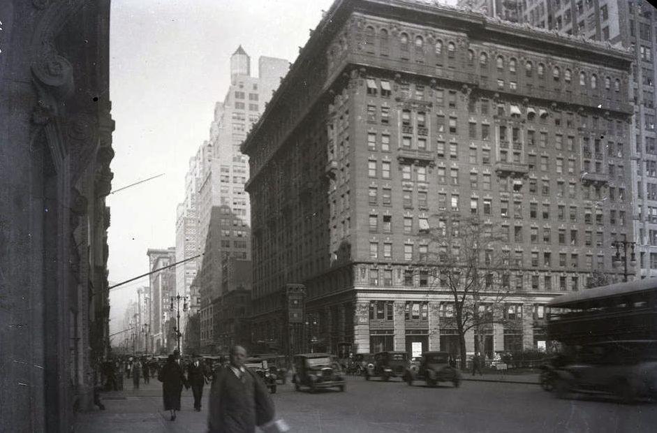 Fifth Avenue North From 25Th Street, 1928.