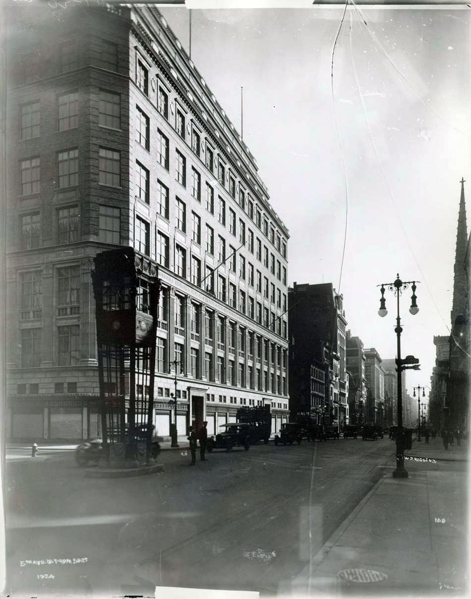 Fifth Avenue Looking South From 50Th Street, Showing Traffic Tower, 1924.