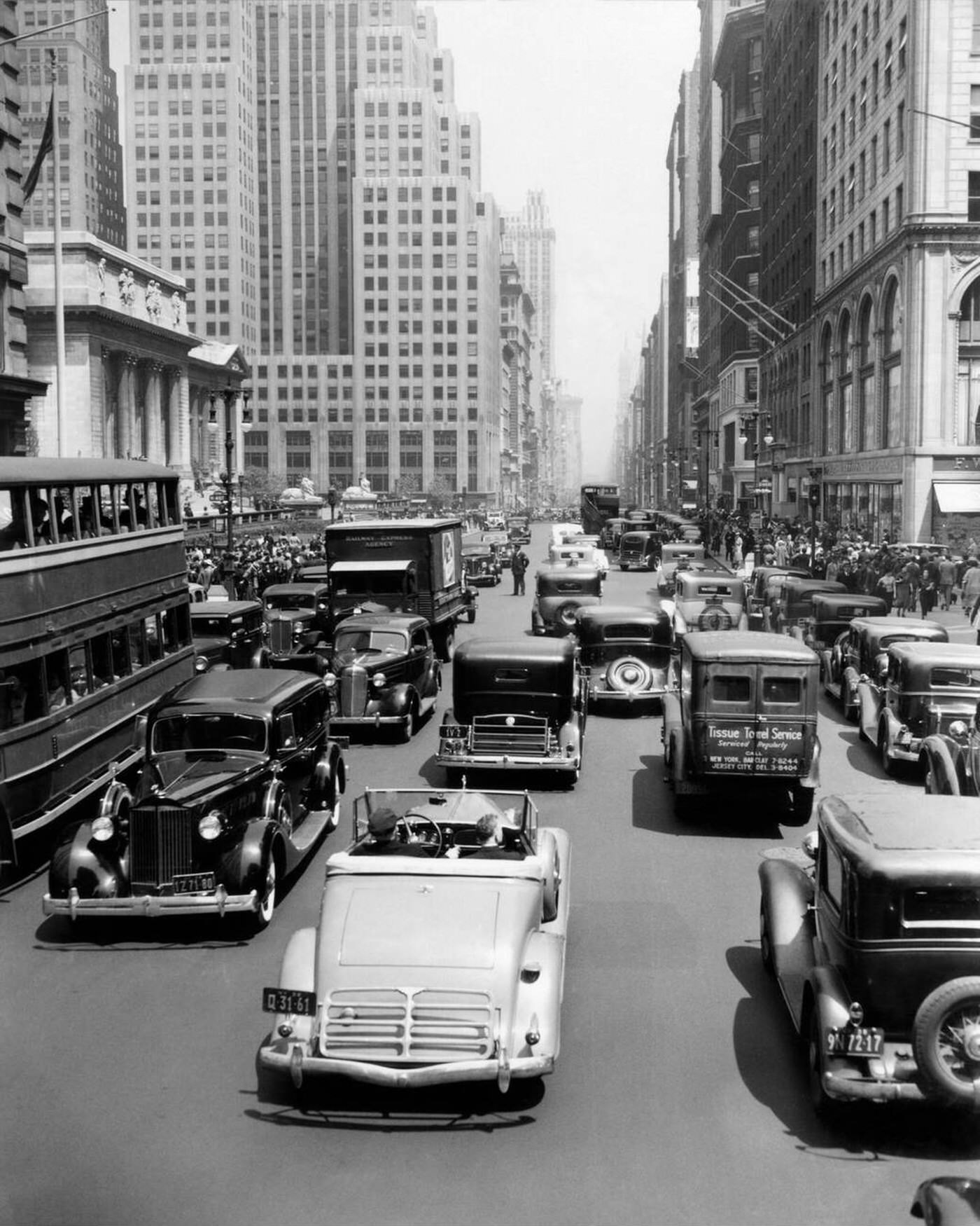 Street Traffic On 5Th Avenue By The Public Library, 1930S.