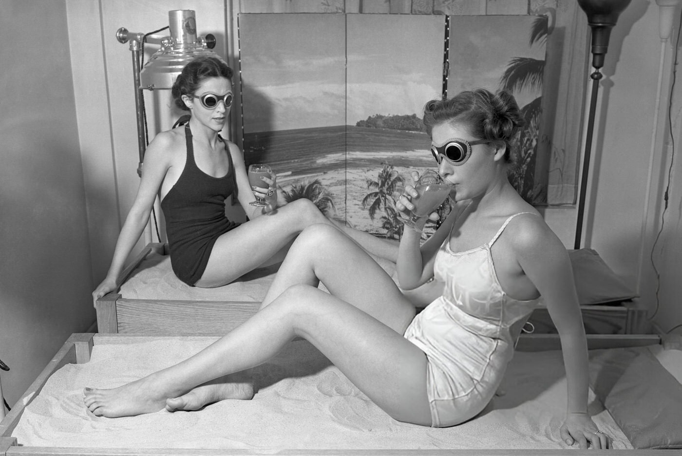 Treatments In The Fifth Avenue Salon Of Helena Rubinstein.
