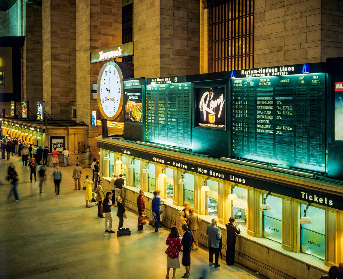 Grand Central Terminal Train Station, Main Concourse, Tickets Windows, Manhattan, New York, 1980S.