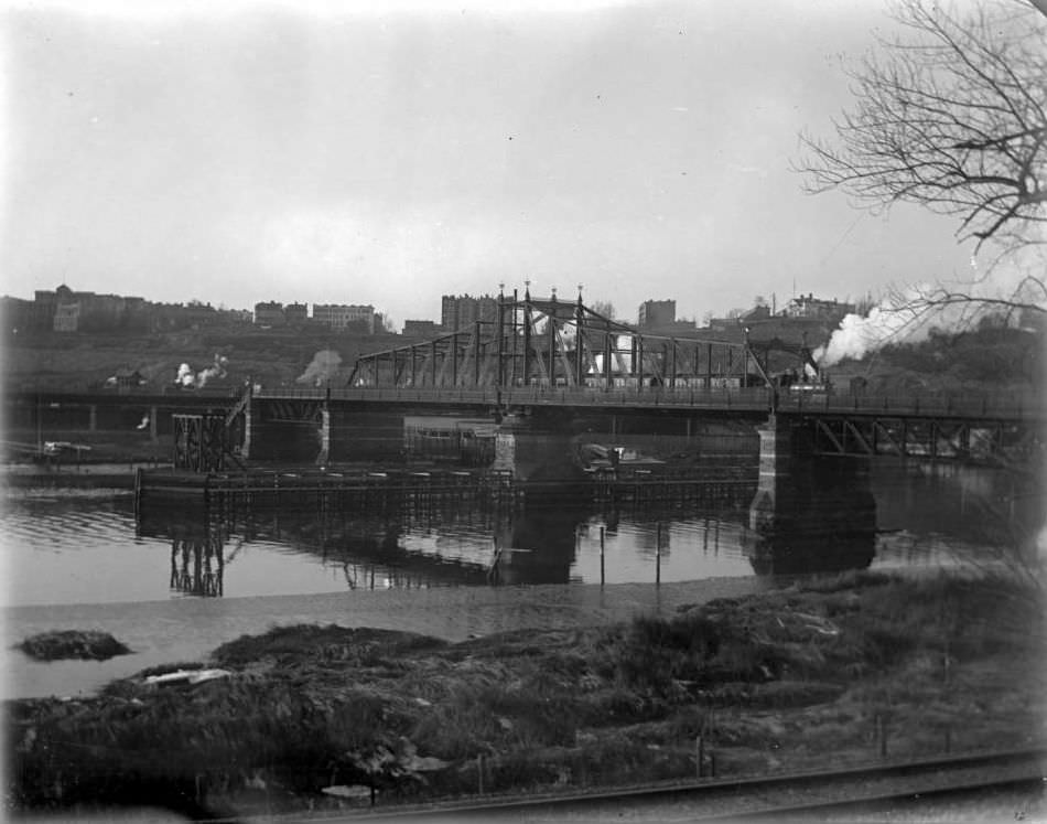 Eighth Avenue Bridge, Harlem River.