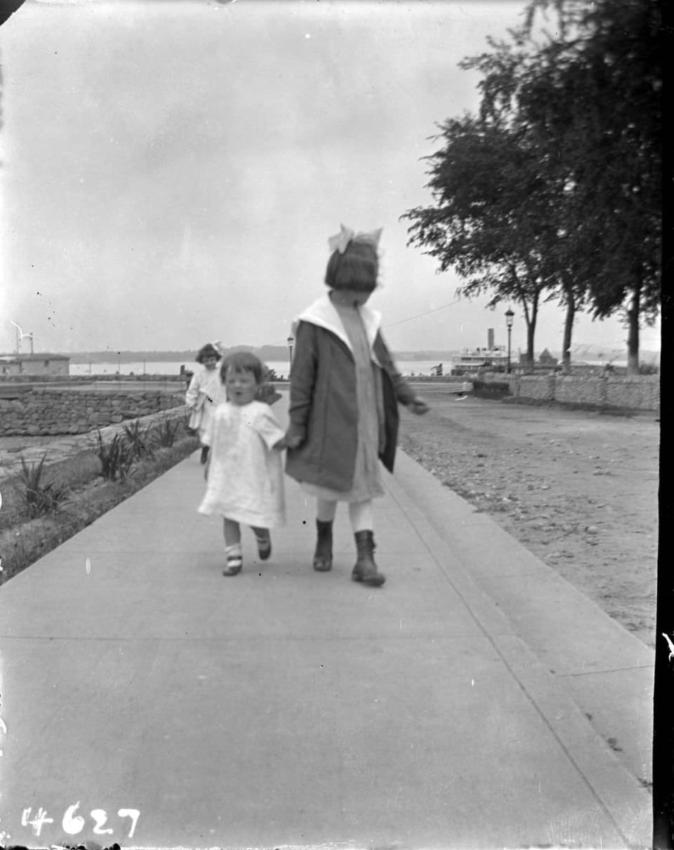 A Little Girl And Toddler, Hart Island, Bronx, 1913.
