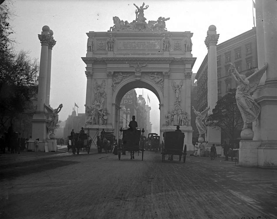 The North Side Of The Dewey Arch, 1899.