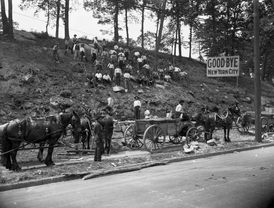 Northern Border Of New York City At Broadway At 263Rd Street, Looking North, 1914.