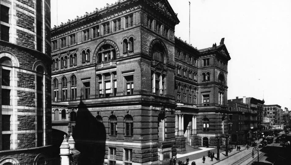 Manhattan: Criminal Courts Building, Centre Street Between Franklin Street And White Street, 1904.