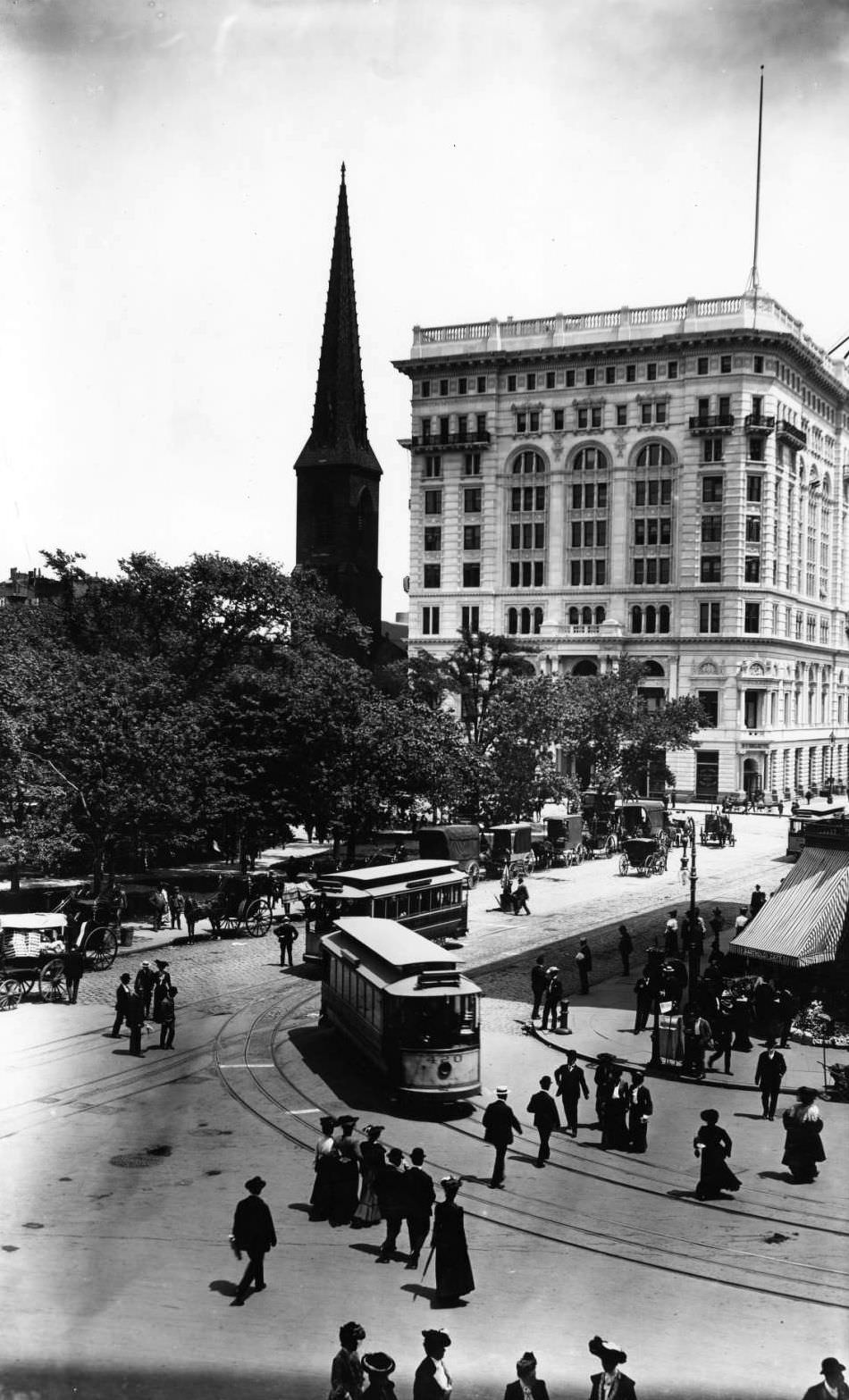 Manhattan: Old Madison Square Presbyterian Church, U. S. Post Office, And The Metropolitan Life Building, Ca. 1900.