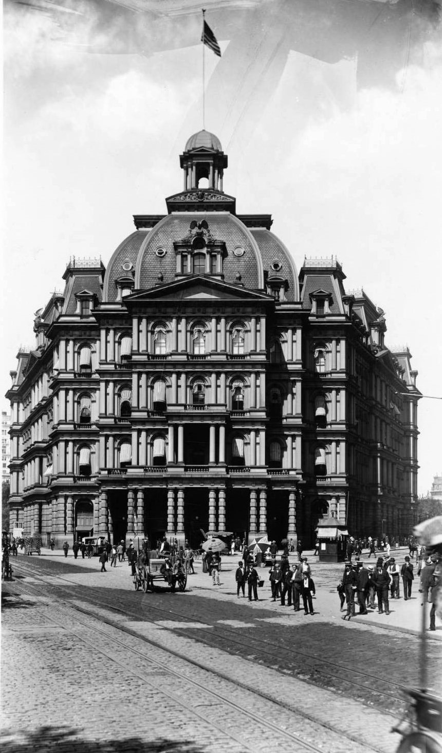 Manhattan: City Hall Post Office On Park Row.