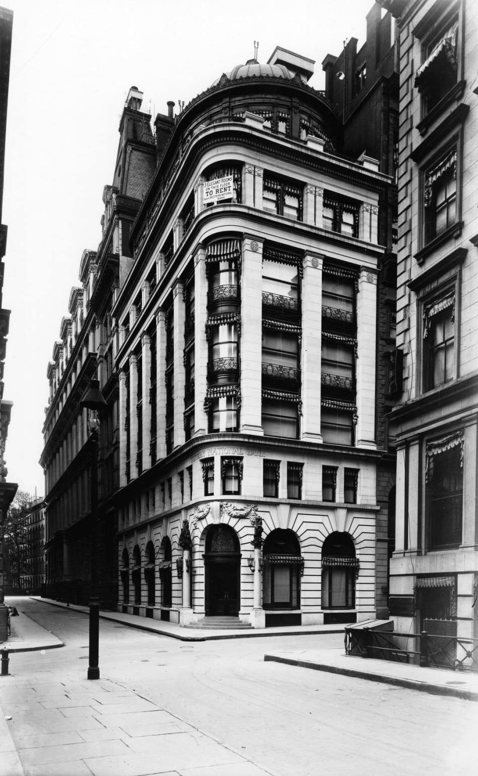 Manhattan: Western National Bank, 13 Nassau Street, Ca. 1900.