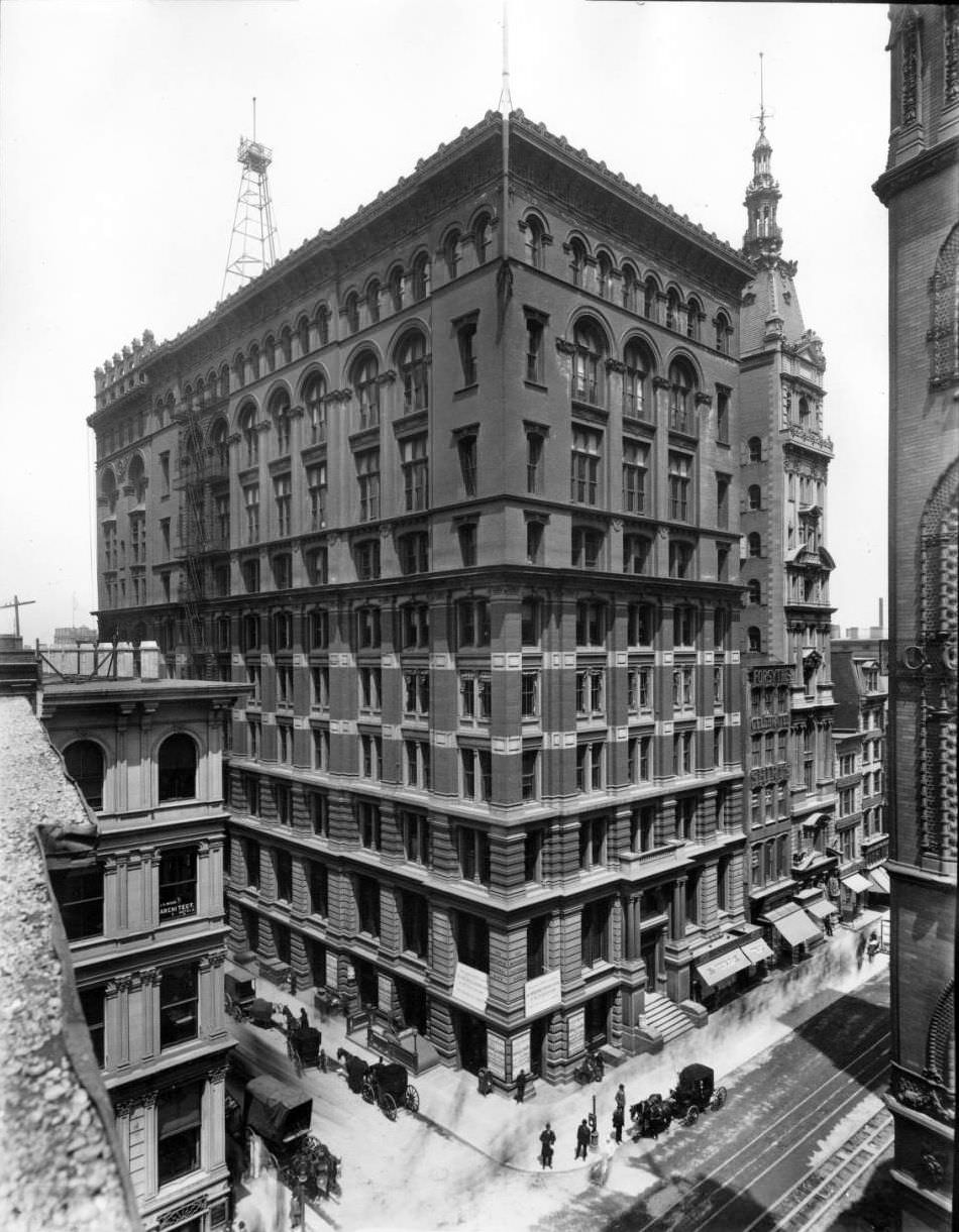 Manhattan: The Mercantile National Bank, Broadway, With The Western Union Building And The Mail &Amp;Amp; Express Building Also Visible.