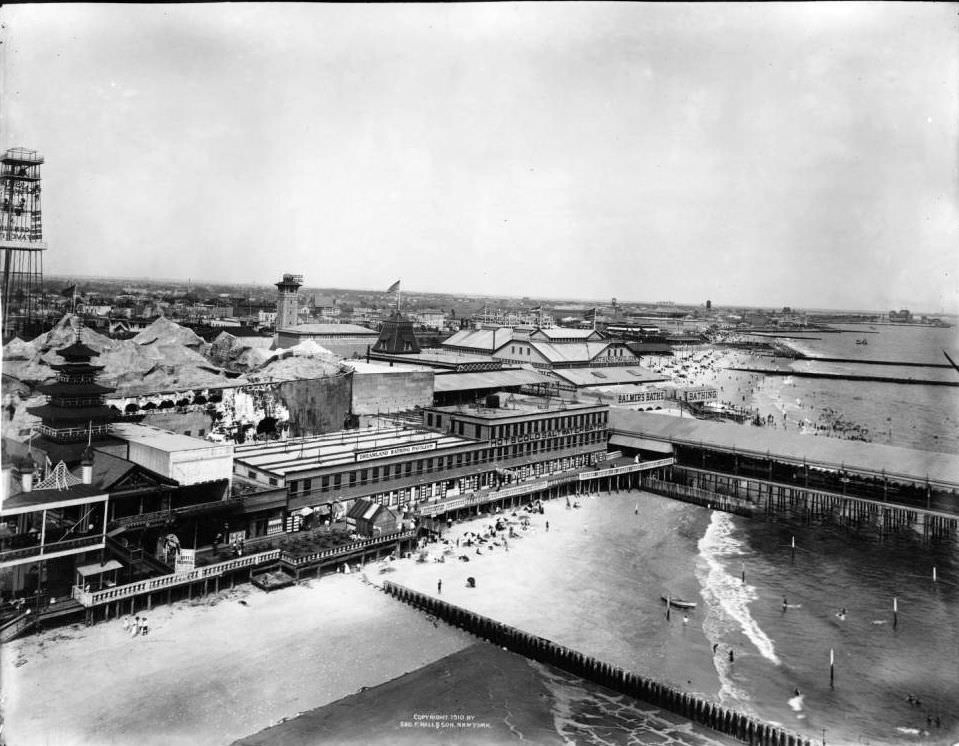 Coney Island, Brooklyn, 1910, With Dreamland Bathing Pavilion And Balmer'S Bathing Pavilion Visible.