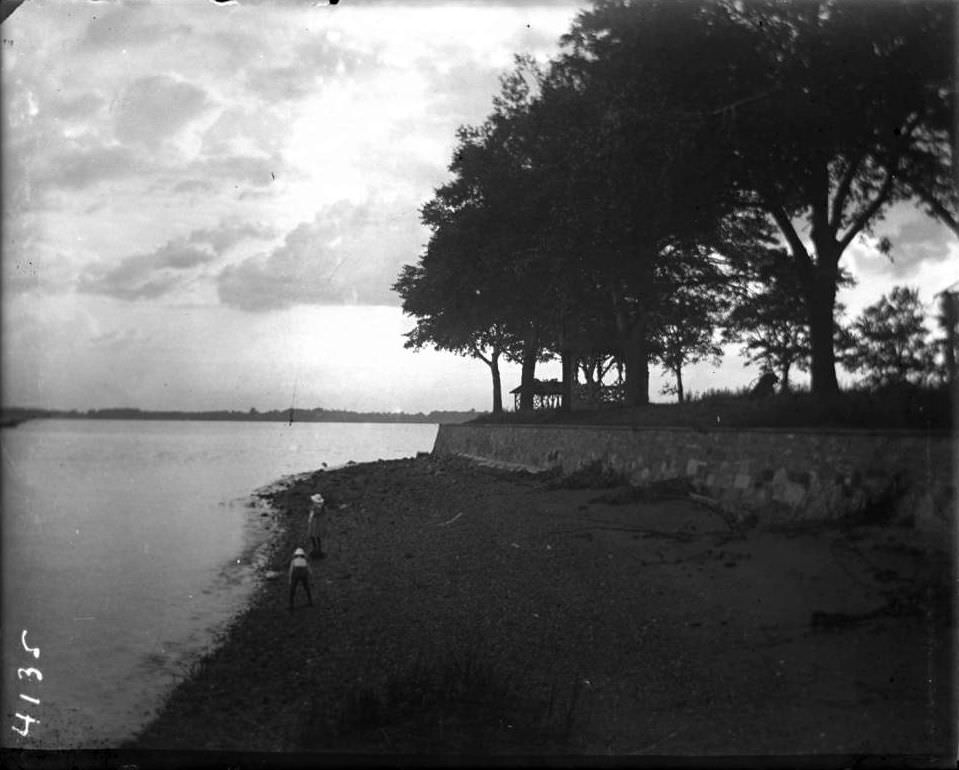 Pebble Beach, City Island, Bronx, Ca. 1910S.