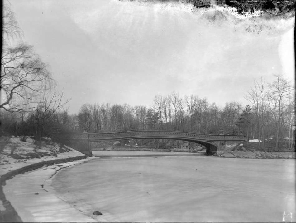 Bow Bridge In Central Park, New York City, 1910S.