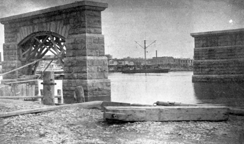 El Bridge Supports In The Harlem River Just East Of Second Avenue..